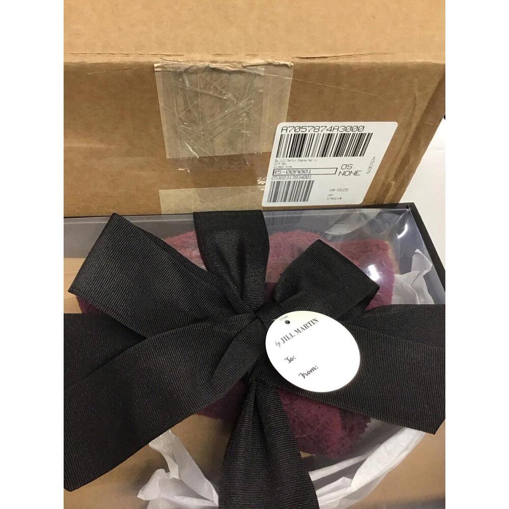 Jill Martin Sherpa hat in gift box Windsor wine new qvc